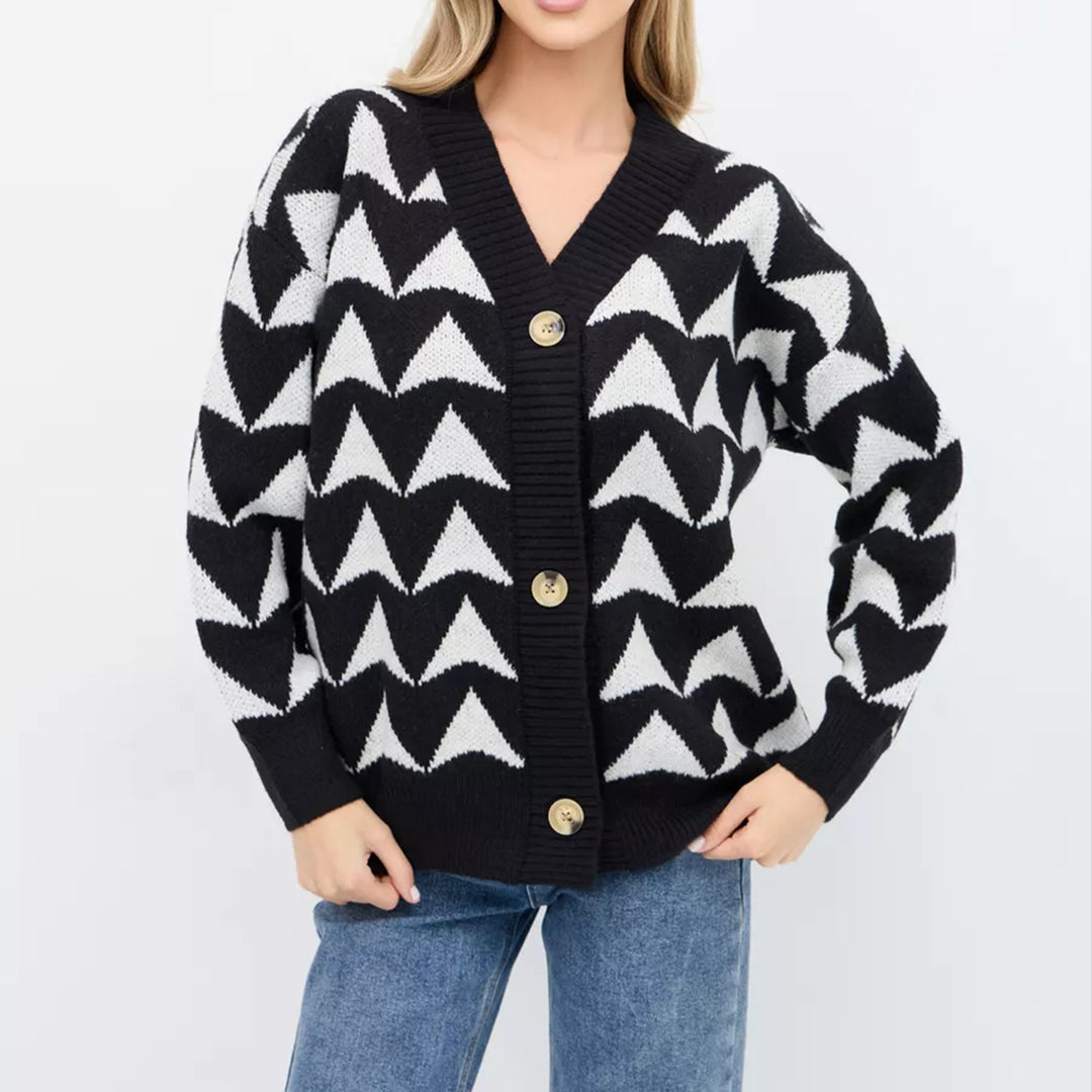 Damen cardigan mit modernem Wellenmuster und goldenen Knöpfen Drune