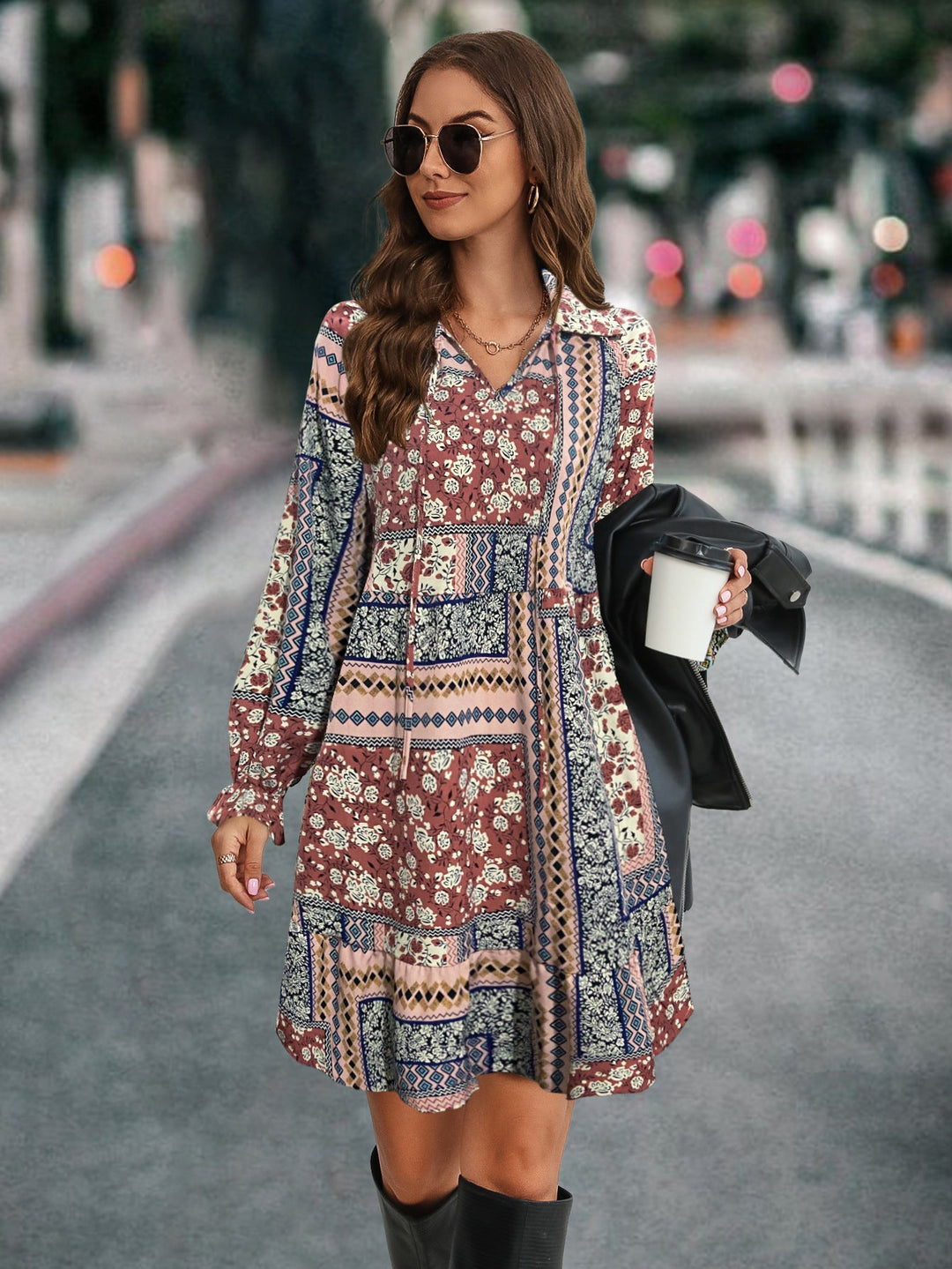 Damen Boho-Minikleid mit langen Ärmeln und buntem Muster Drune