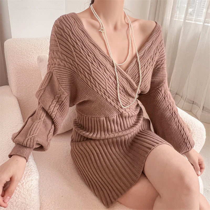 Damen Strickkleid mit v-förmigem Ausschnitt und Rippstruktur Drune