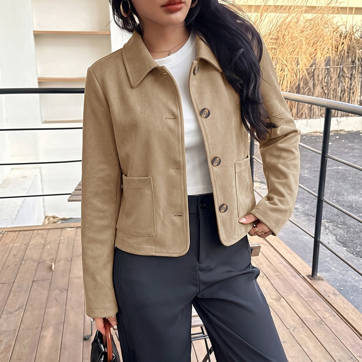 Damen Kurzjacke aus Wildleder‑Optik mit Hemdkragen und aufgesetzten Taschen Drune
