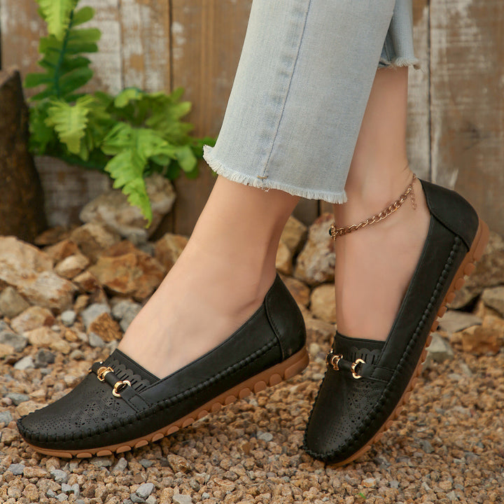 Damen nan perforierte Komfort-Loafer mit goldfarbener Zierschnalle, gewelltem Vorderblatt und konturierter Memory-Innensohle Drune