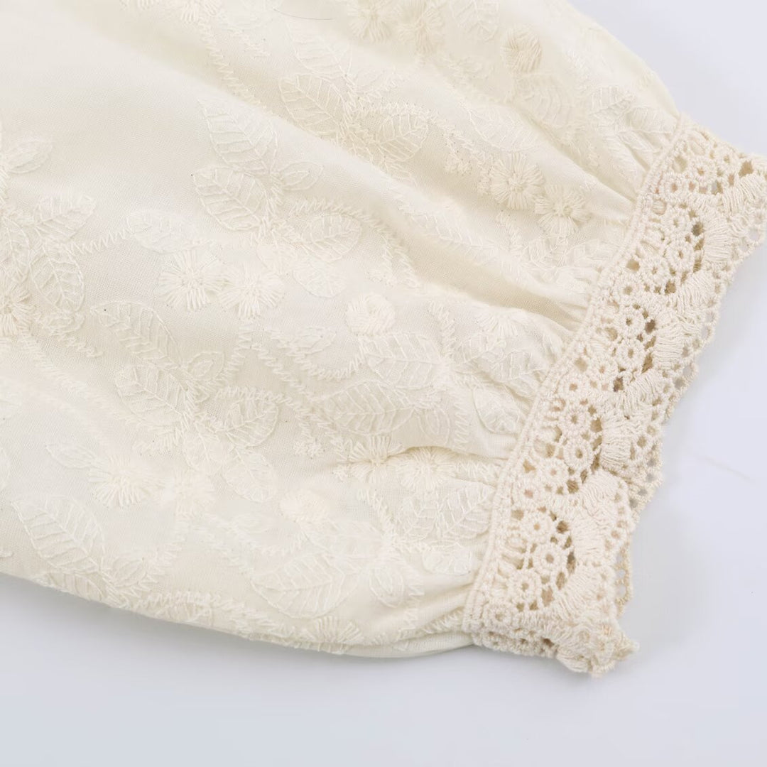 Damen Feinstrick-Cardigan im Blusenstil mit bestickten Puffärmeln und Volantbund Drune