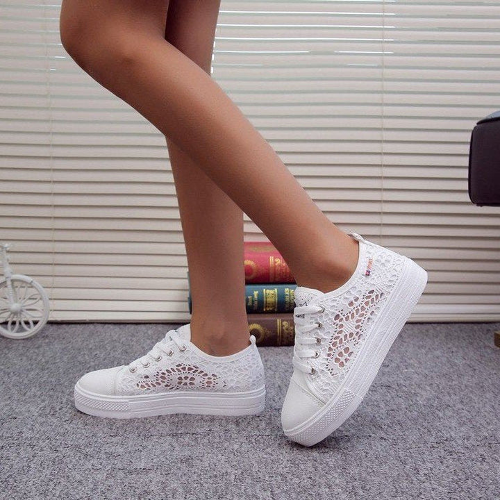Damen Sneaker mit luftiger Spitzen-Optik und bequemer Sohle Drune
