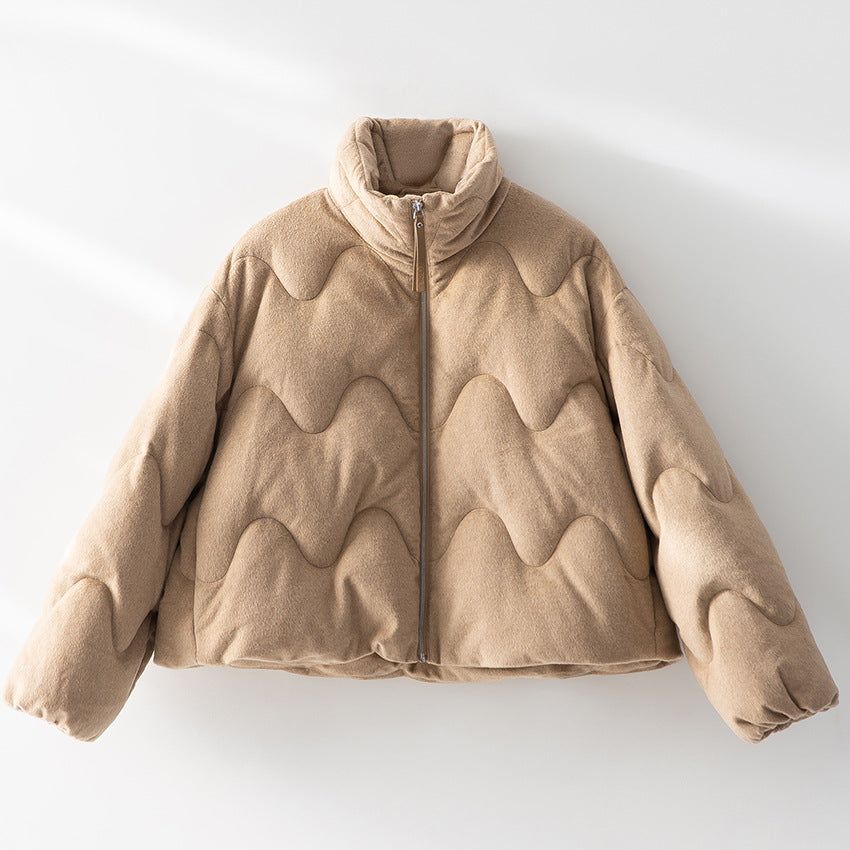 Damen Kurze gesteppte Jacke mit Wellensteppung, hohem Stehkragen und Boxy-Silhouette Drune