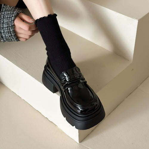 Damen Modische Loafers mit glänzender Oberfläche und robustem Plateau Drune