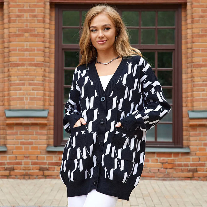 Damen Oversized Strickcardigan mit V‑Ausschnitt, Knopfleiste und Eingrifftaschen Drune