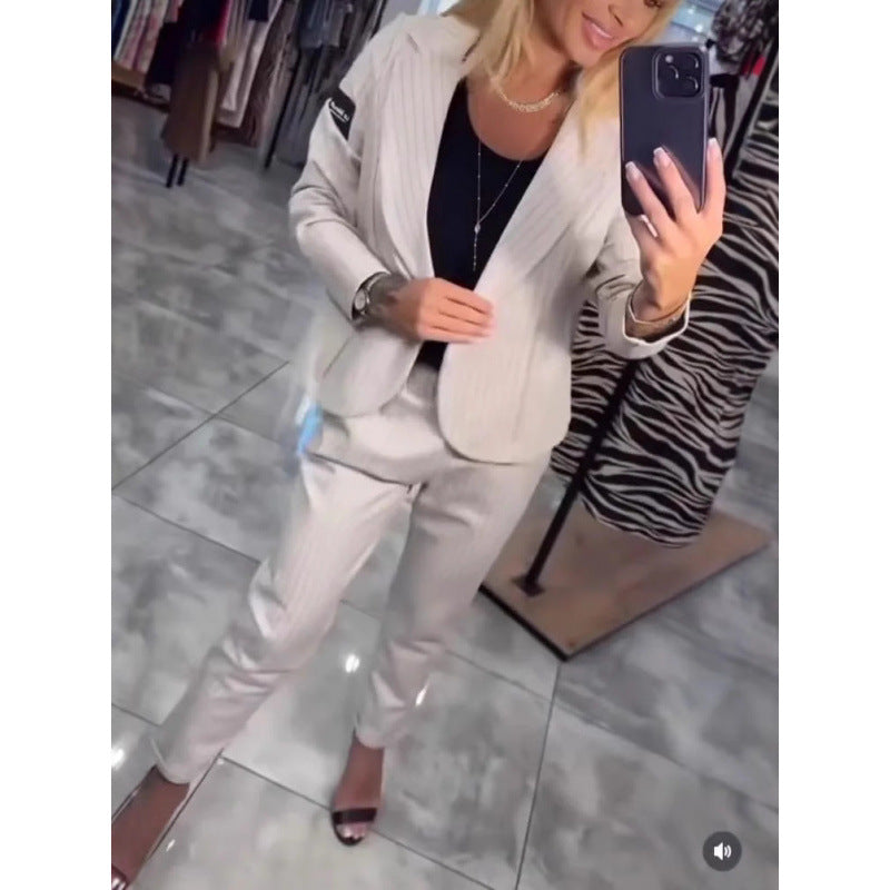 Damen Elegantes business-casual Anzug-Set mit feinen Streifen und modernem Schnitt Drune