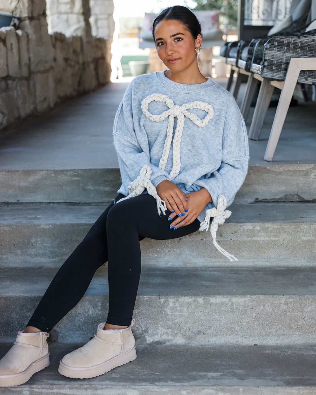 Damen Modischer Pullover mit dekorativem Knotendesign