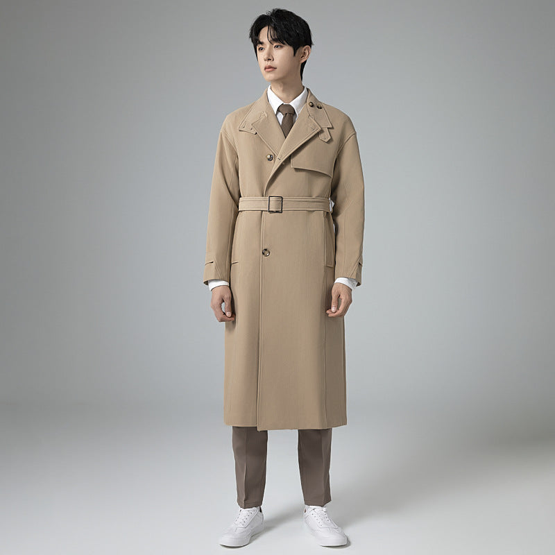 Herren Langer moderner Trenchcoat aus leichtem Twill mit verdeckter Knopfleiste und Taillenriegel Drune