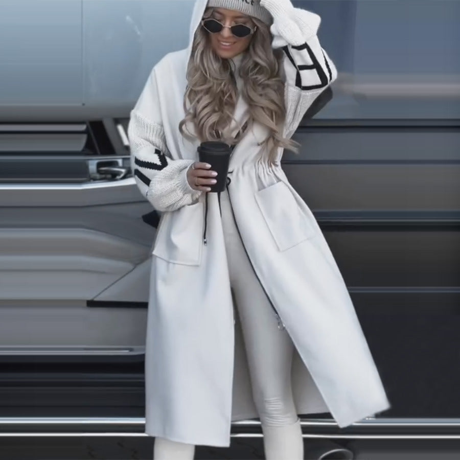 Damen nan Kapuzenmantel mit oversized Schnitt, gestrickten Ärmelbündchen und aufgesetzten Taschen Drune