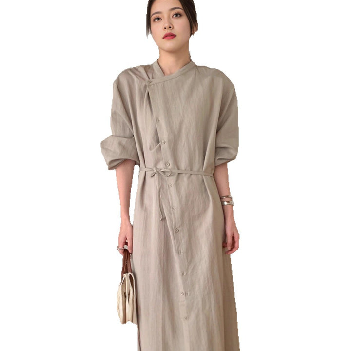 Damen Langes Shirtkleid mit V-Ausschnitt, durchgehender Knopfleiste und Taillengürtel Drune