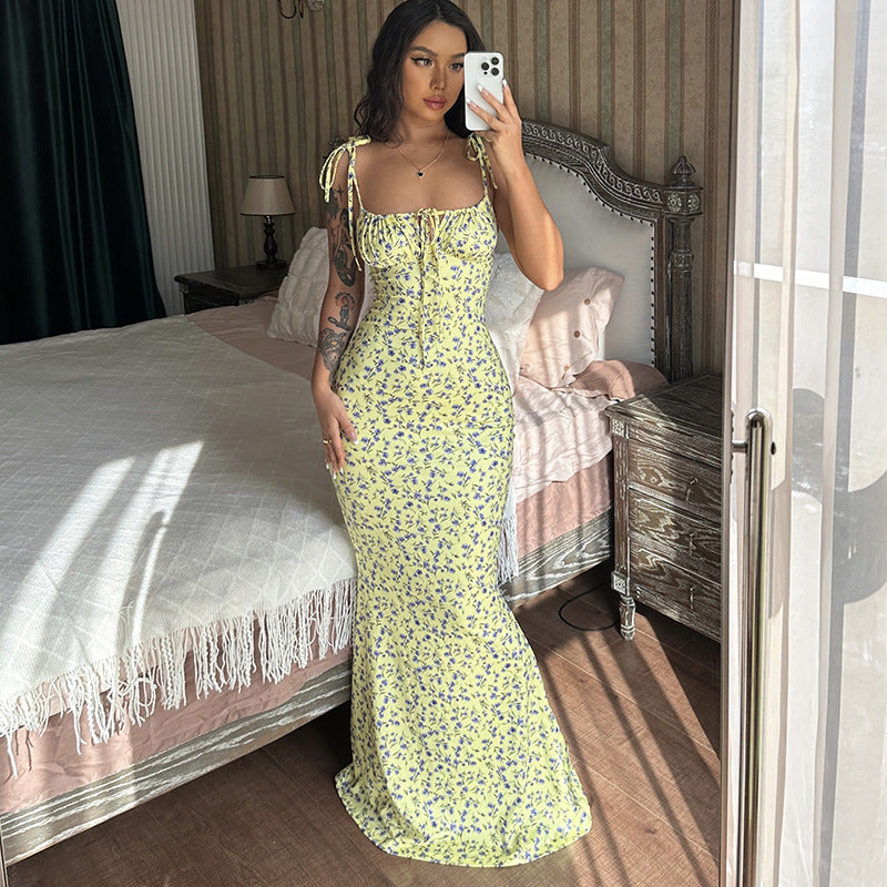 Damen Maxikleid mit zarten Blumenmustern und verstellbaren Spaghettiträgern Drune