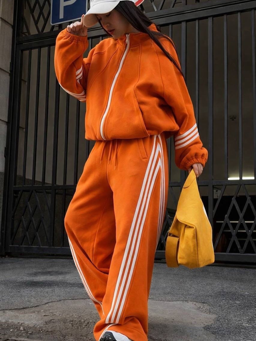 Damen weites Jogginganzug-Set aus Baumwollfleece mit Reißverschluss und seitlichen Kontraststreifen Drune