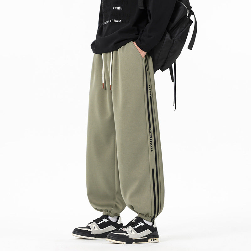 Herren Sportliche Relaxed Fit Jogginghose  1788279548