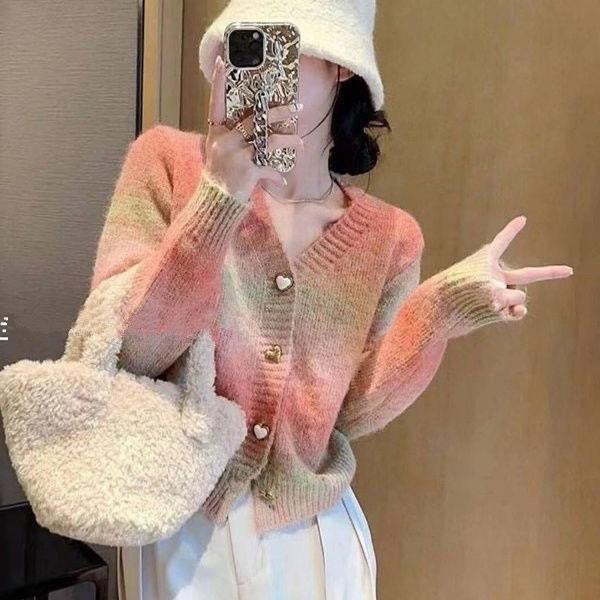Damen Strickjacke mit Farbverlauf und herzförmigen Knöpfen Drune