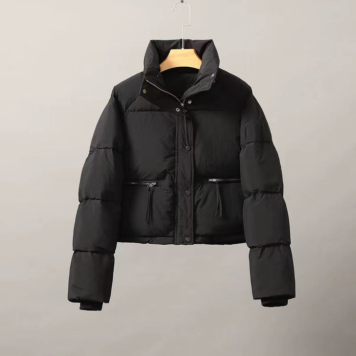 Damen nan cropped Steppjacke mit hohem Stehkragen, verdeckter Frontleiste und eingearbeiteten Reißverschlusstaschen Drune