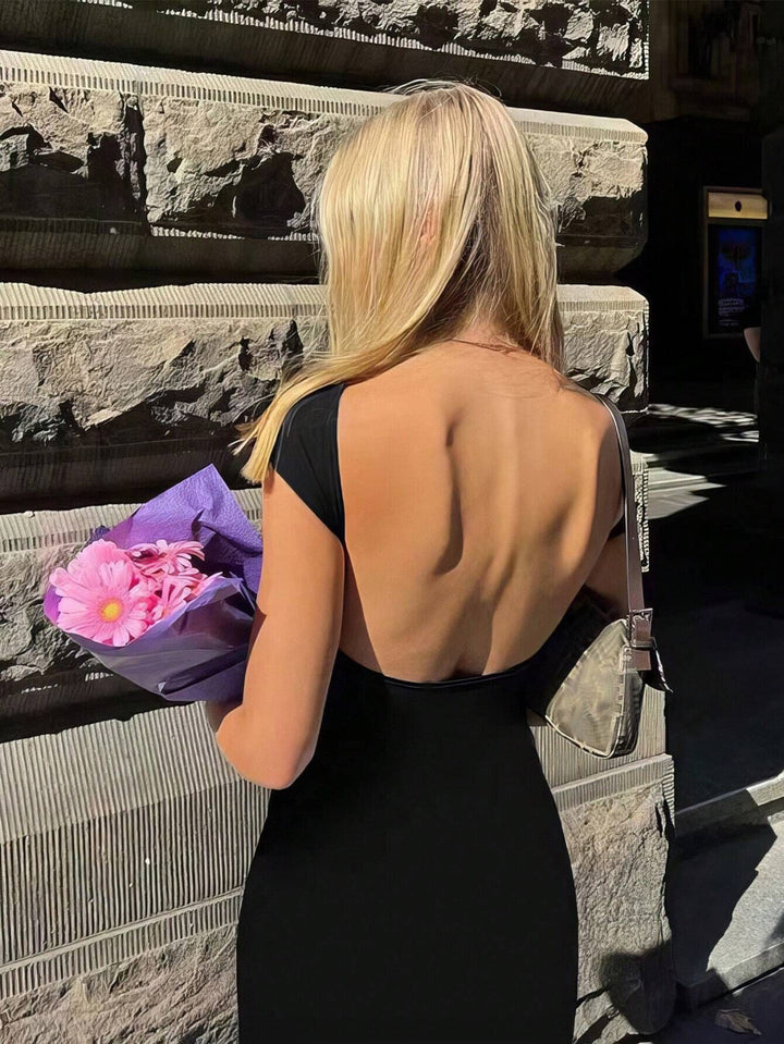 Damen Maxikleid mit tiefem Rückenausschnitt und figurbetontem Schnitt Drune
