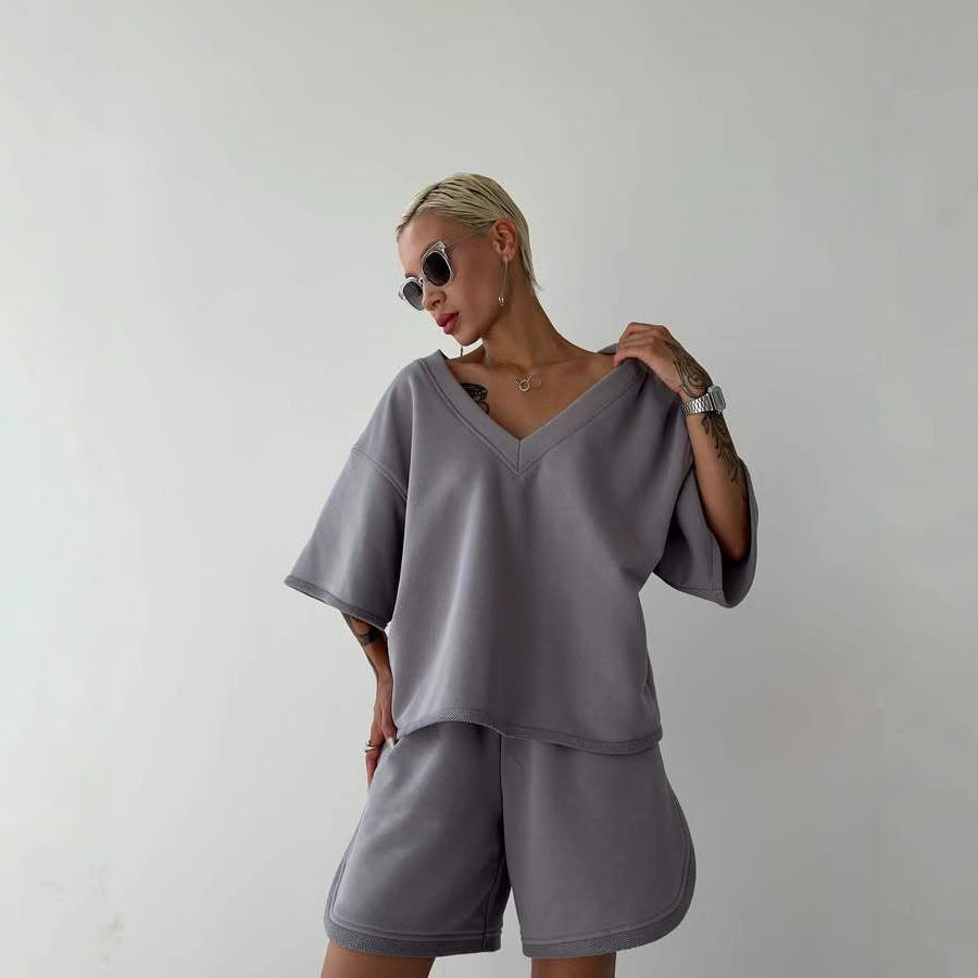 Damen lässiges Sport-Set mit oversized Oberteil und bequemen Shorts