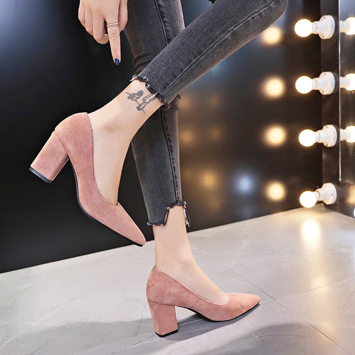 Damen Samtige Spitz-Pumps mit mittelhohem geometrischem Blockabsatz Drune