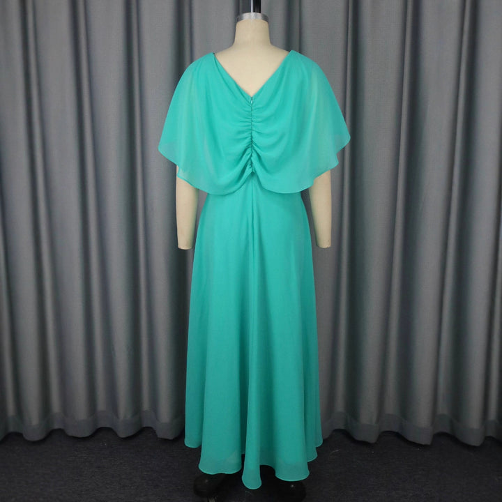 Damen elegantes Maxi-Kleid mit schickem Faltendesign und glamouröser Brosche Drune