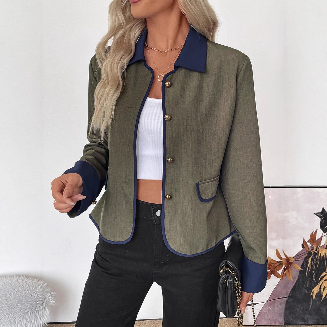 Damen Kurzblazer mit Kontrastpaspel, Umlegekragen und Zierknöpfen Drune