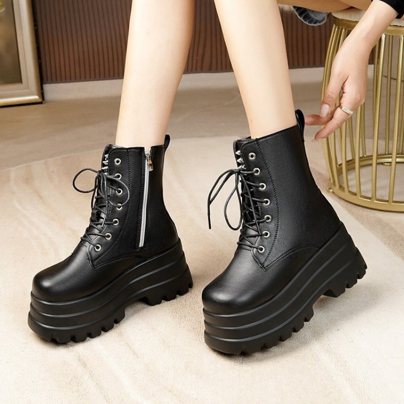 Damen Plateau-Stiefel mit robustem Sohlenprofil und hohem Absatz Drune