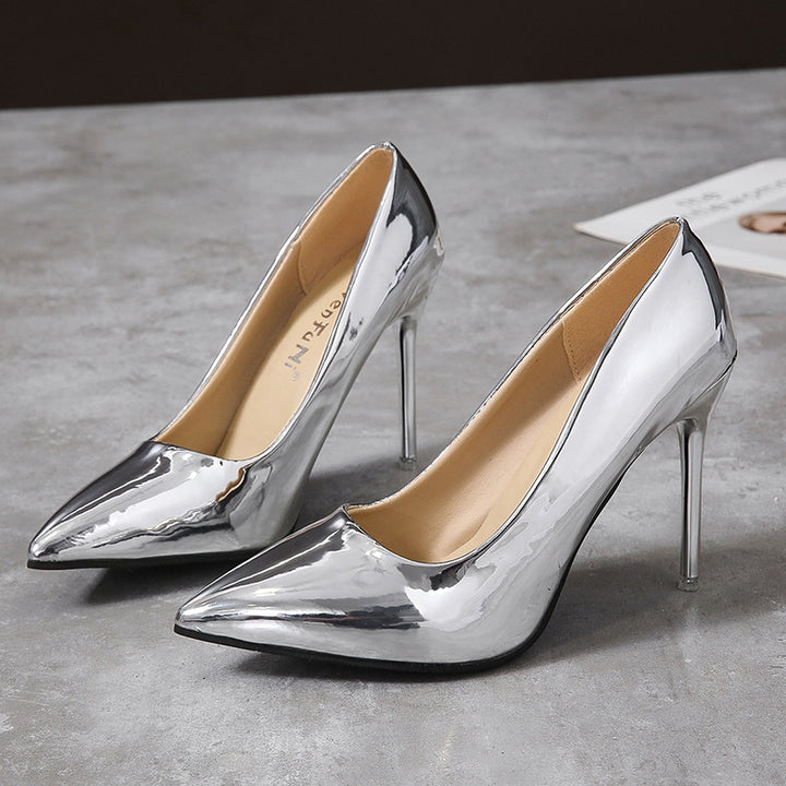 Damen  spitze Pumps mit schmalem Stilettoabsatz und spiegelnder Lackoptik Drune