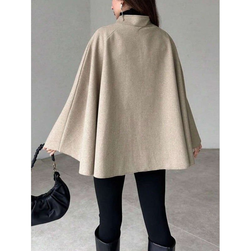 Damen Cape-Mantel mit Stehkragen, fließender A-Linie und verdeckter Knopfleiste Drune