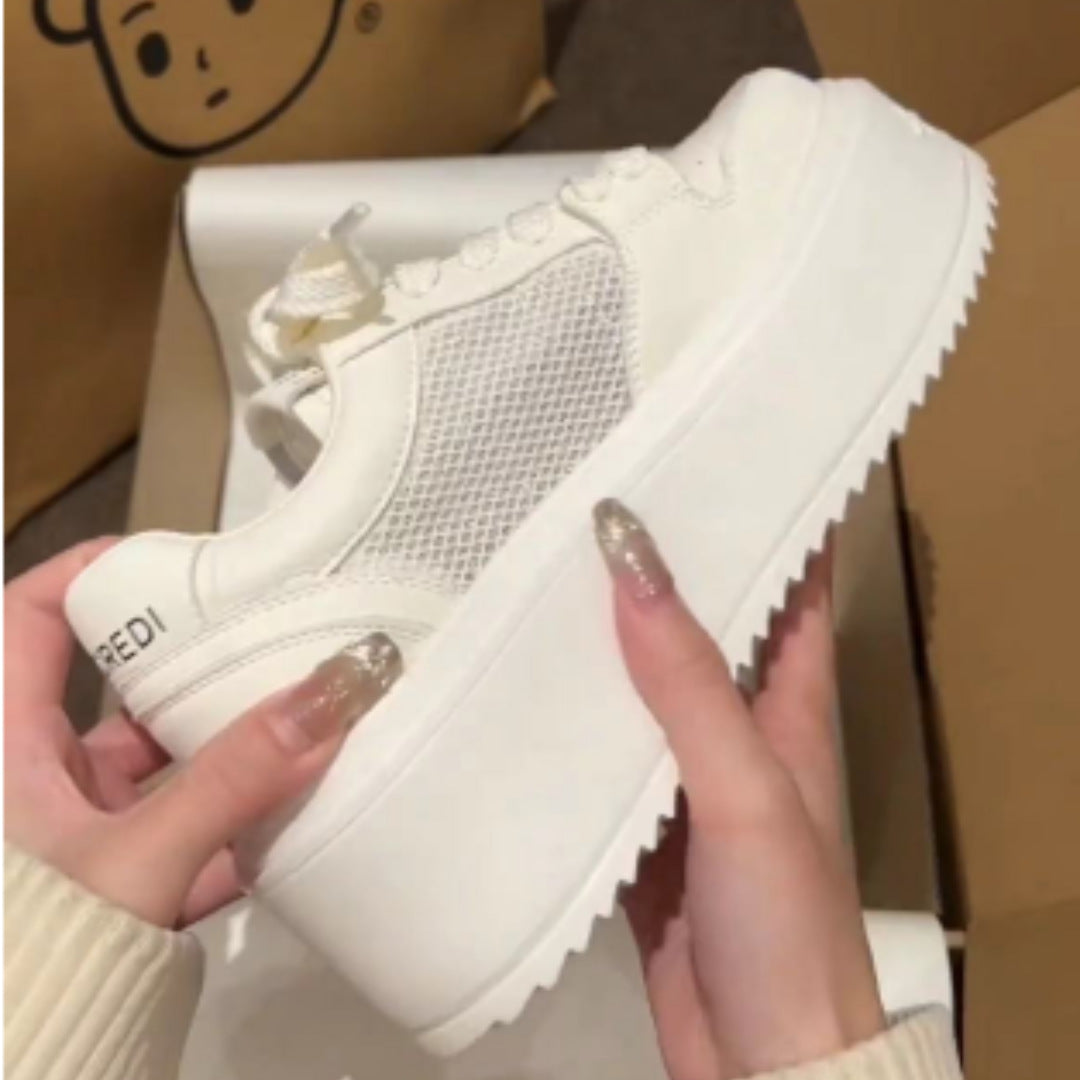 Damen Plateau-Chunky-Sneaker mit Blumenapplikation und Netz-Einsatz Drune