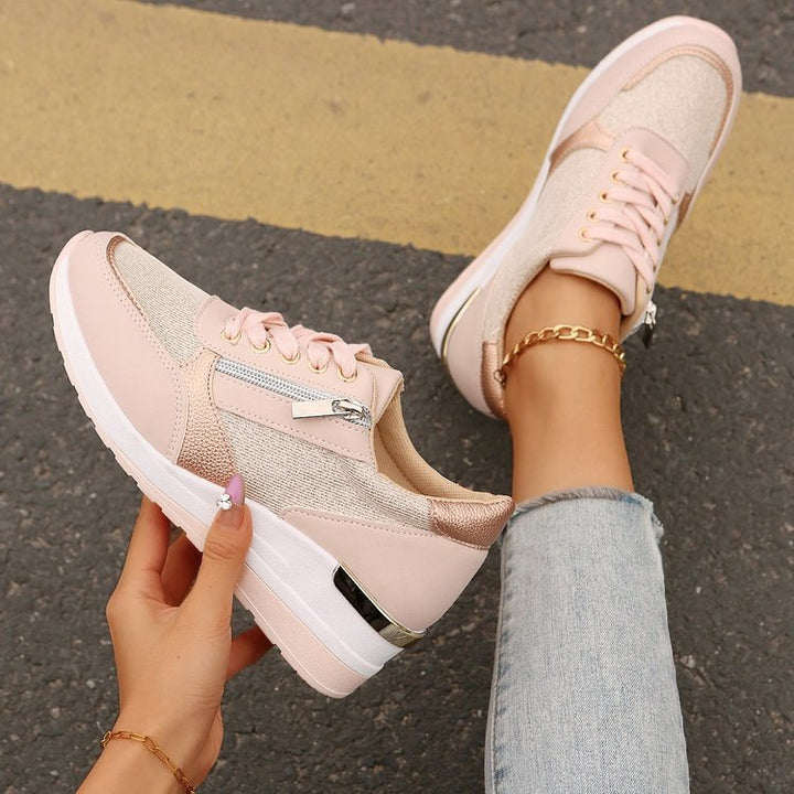 Damen  stylische Plateausneaker mit seitlichem Reißverschluss gepolstertem Komfortfußbett und dekorativen Metallic-Overlays Drune