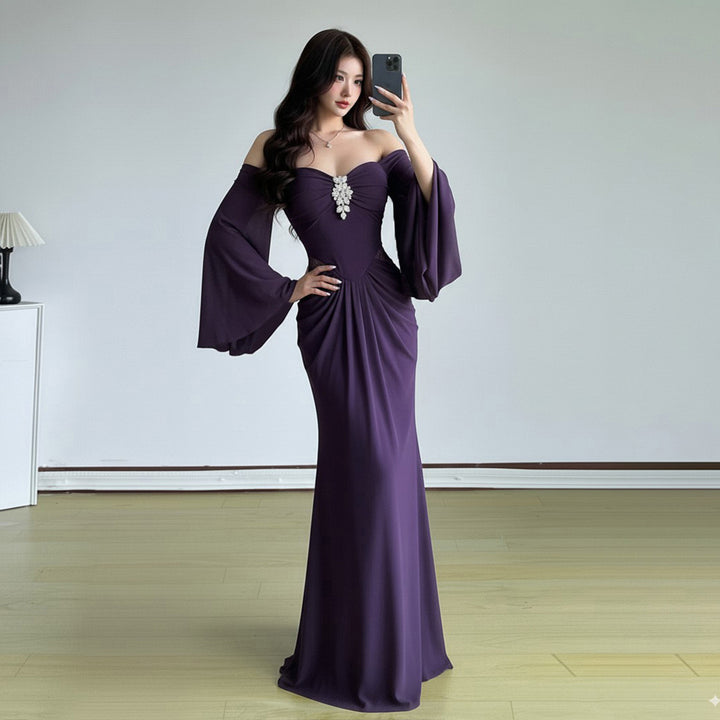 Damen langes Wickelkleid mit dramatischen Schößchenärmeln und cut-out Design Drune