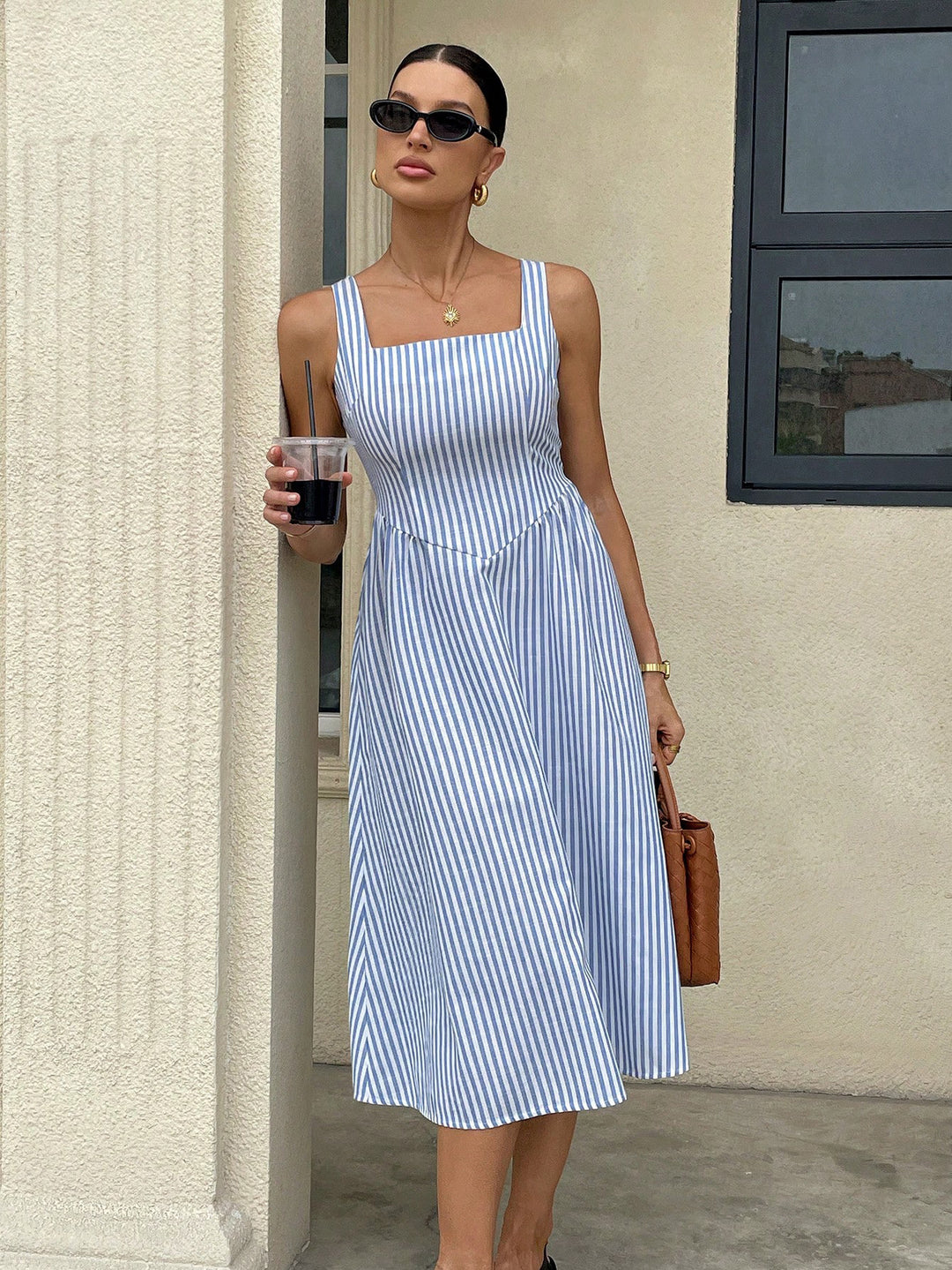 Damen Midikleid mit quadratischem Ausschnitt, breiten Trägern und tailliertem A-Linien Schnitt Drune