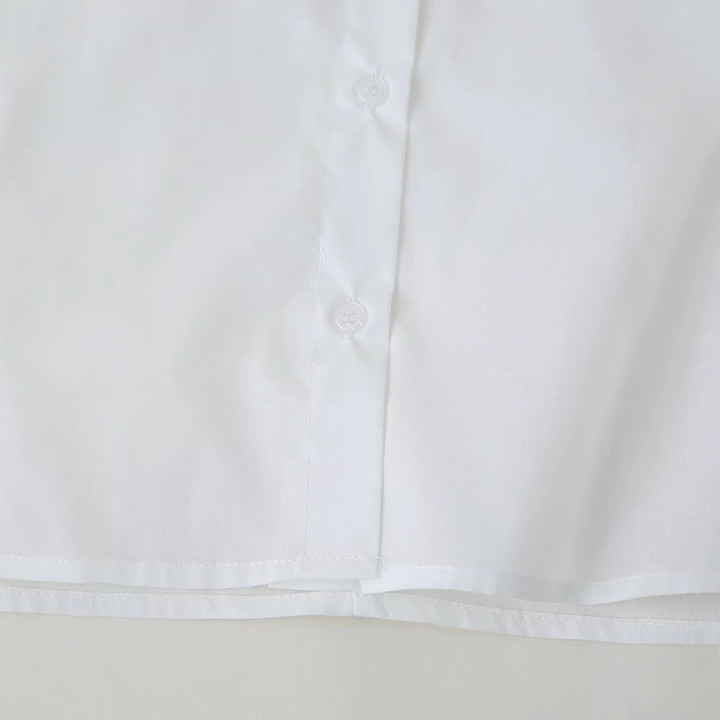 Damen Locker geschnittene Hemdbluse mit Palmen-Pailletten, Hemdkragen und Perlendetail Drune
