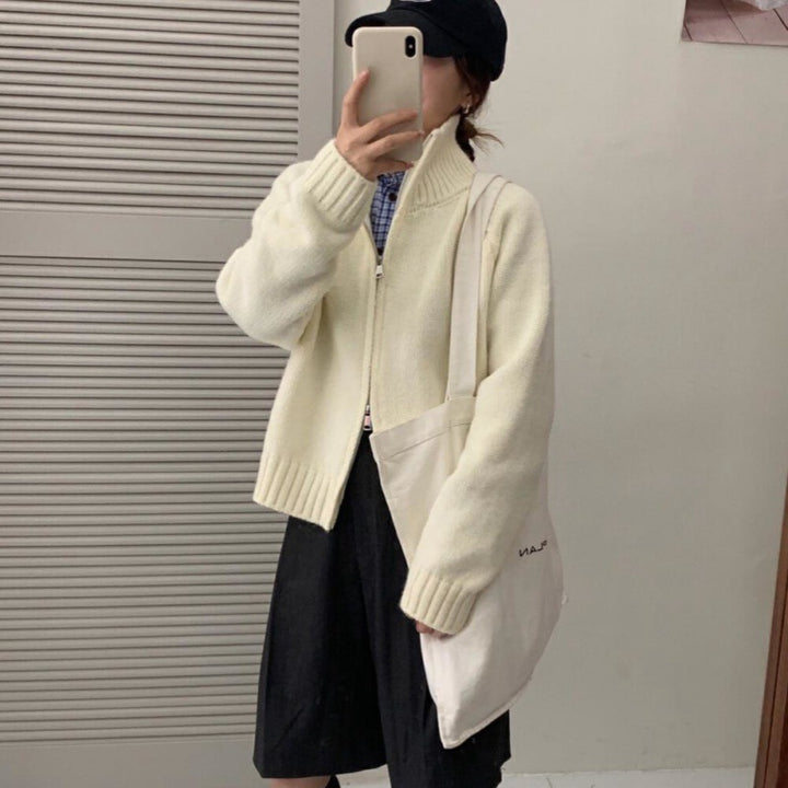Damen Strickjacke mit hohen Kragen und praktischem Reißverschluss Drune