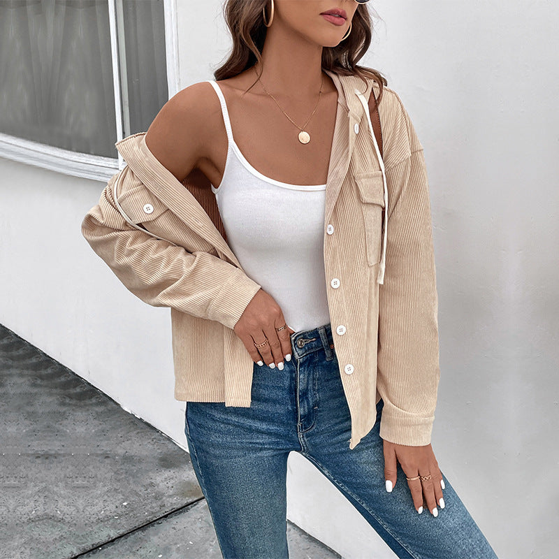 Damen Cordjacke mit Kapuze und Knopfdetails Drune