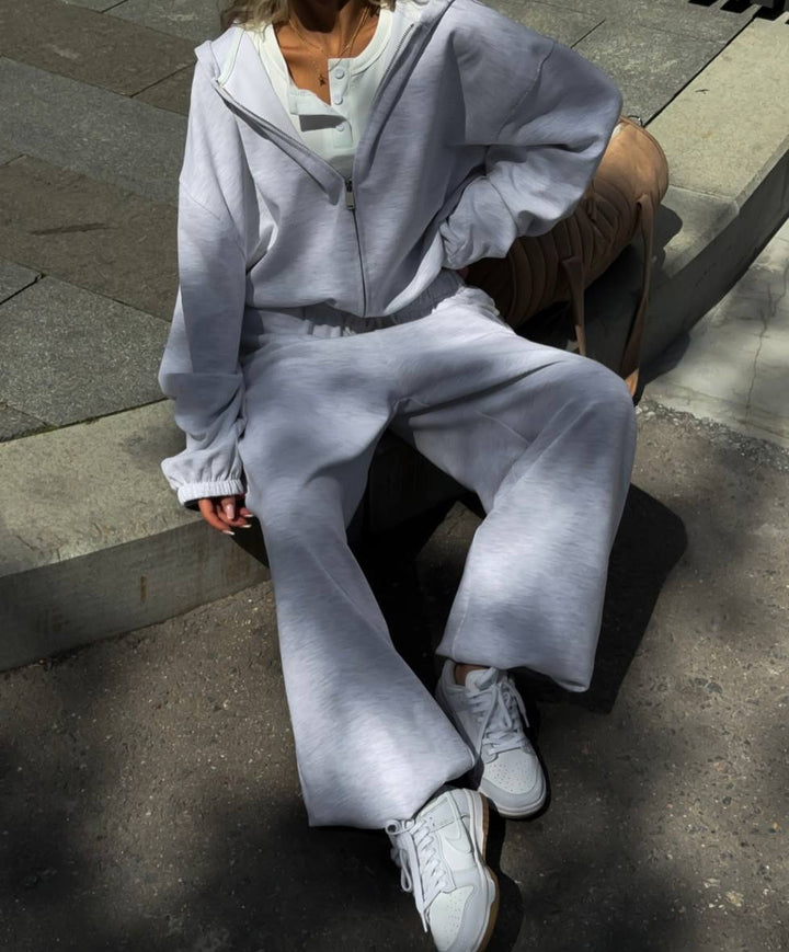 Damen Zip-Hoodie und Relax-Fit Jogginghose aus French-Terry mit elastischem Bund und Kängurutaschen Drune