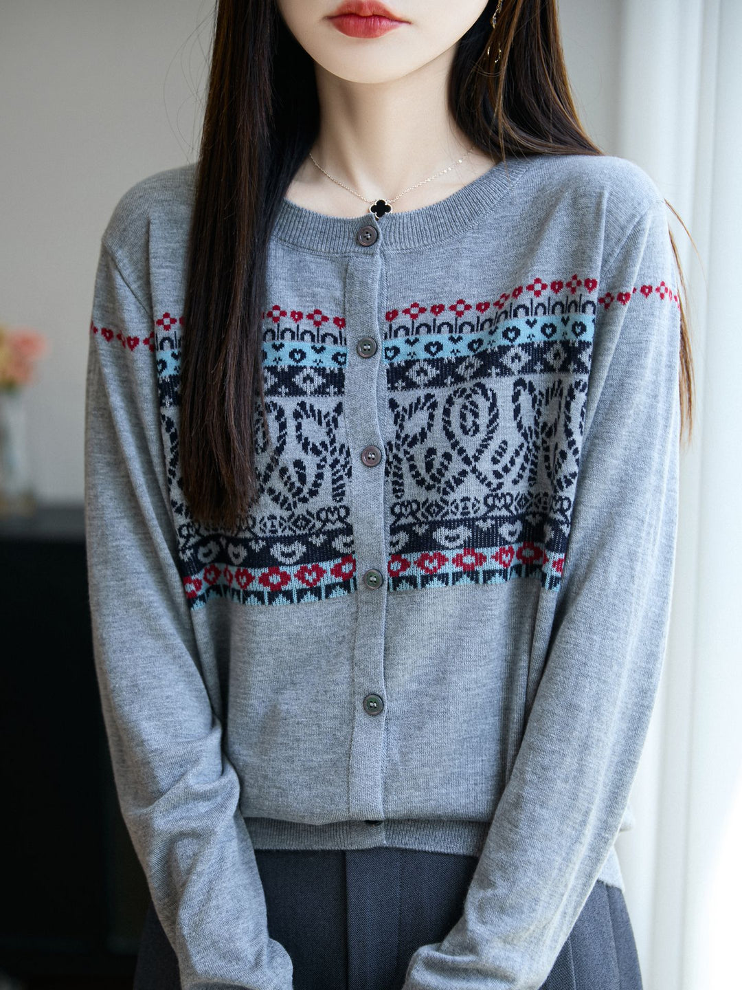 Damen Leichter Feinstrick-Cardigan mit nordischem Jacquardmuster und feiner Knopfleiste Drune