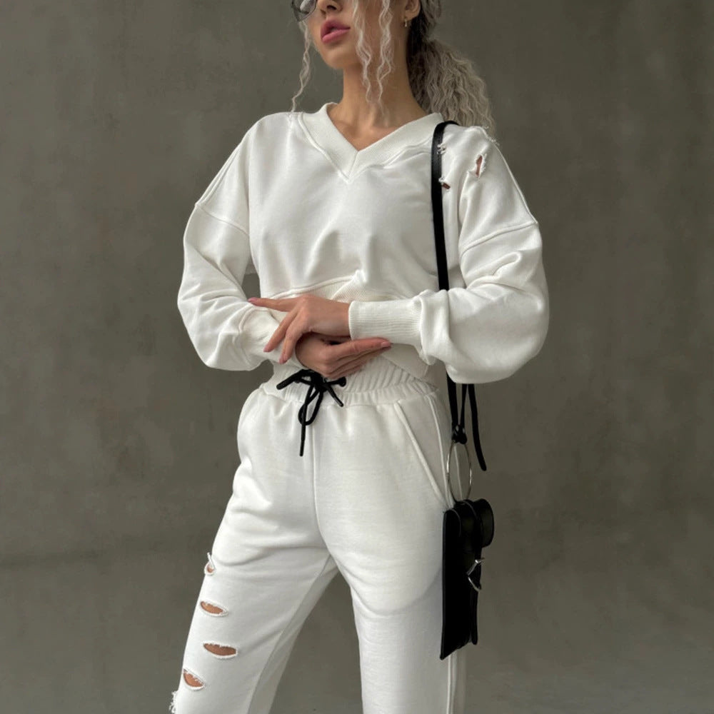 Damen kurzgeschnittenes Sweat-Set mit V-Ausschnitt, Rüschenbund Highwaist Jogginghose und Distressed-Details Drune