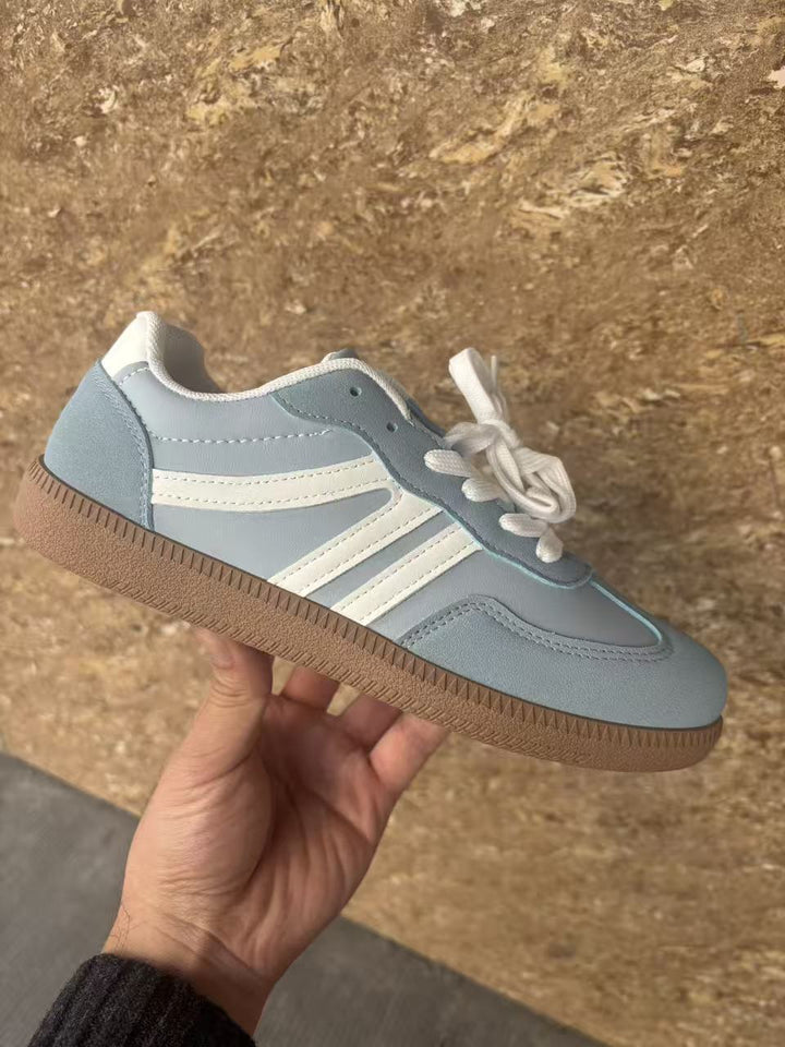 Damen Mary-Jane-Sneaker mit Klettverschluss und gepolstertem Komfortfußbett Drune