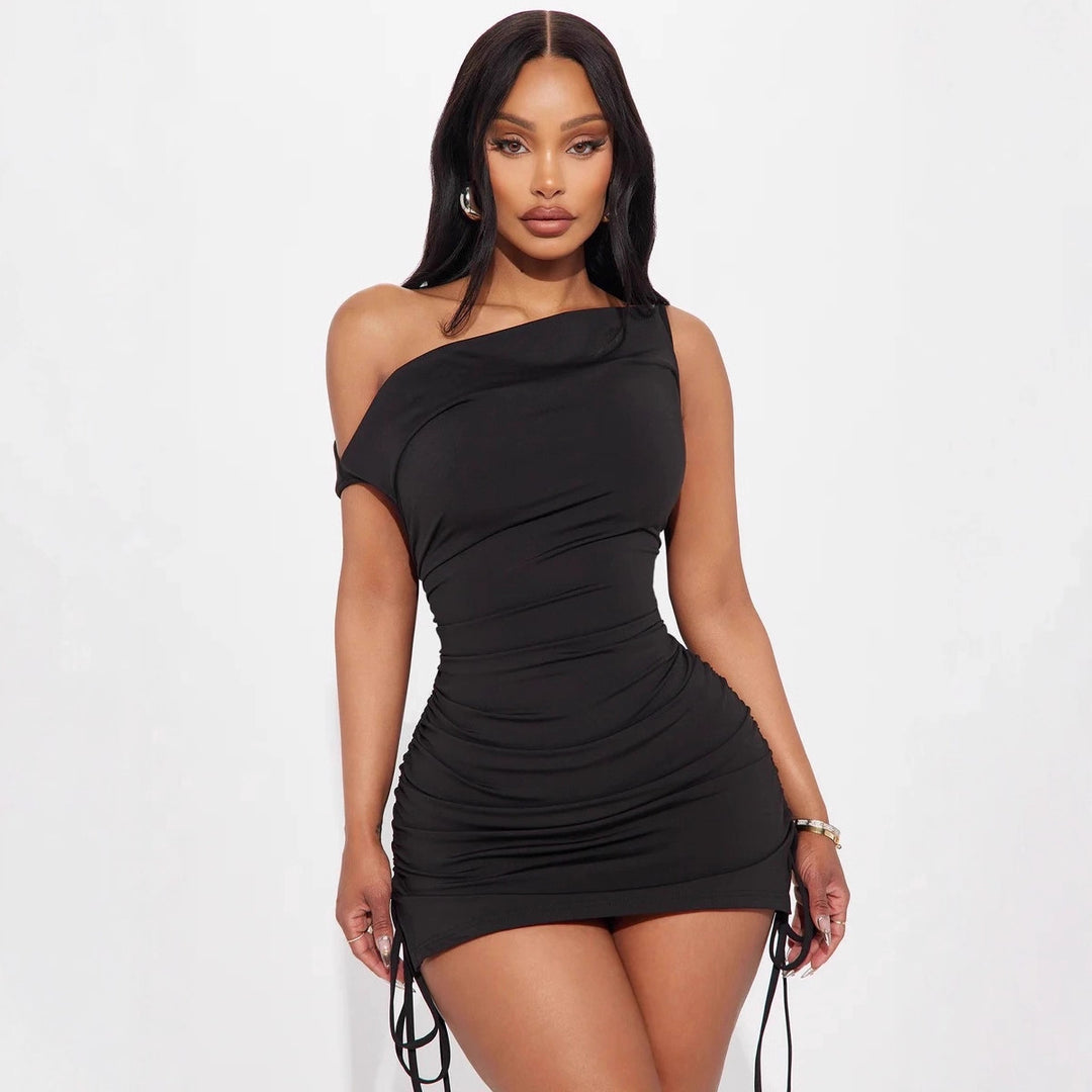 Damen Minikleid mit schulterfreiem Design und stylischen Rüschendetails Drune