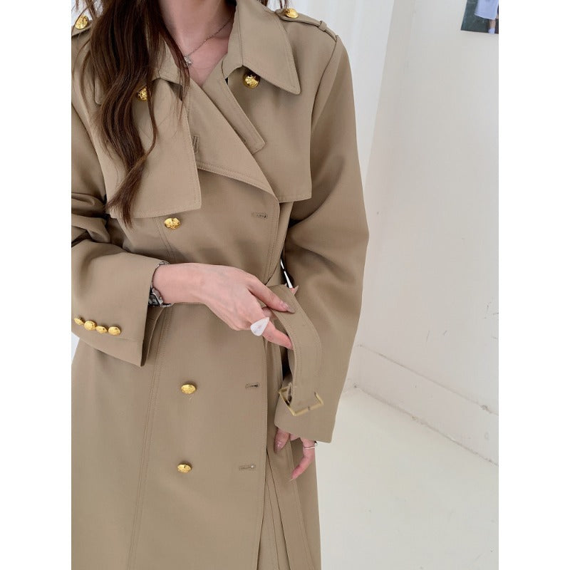 Damen Taillierter Trenchcoat mit Bindegürtel und goldenen Knopfdetails Drune