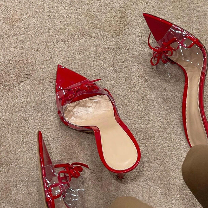 Damen Fersenfreie PVC‑Mules mit spitzer Zehenbox, dekorativer Schleifenbindung und sculpted Kitten‑Absatz Drune