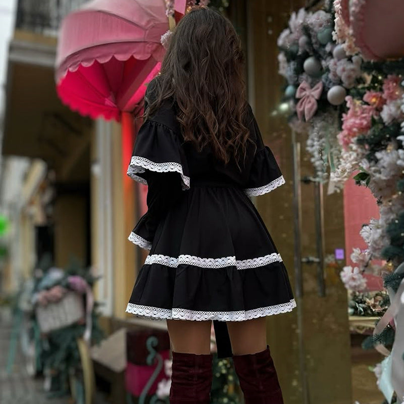 Damen elegantes Kleid mit Volants und Spitzenverzierungen Drune