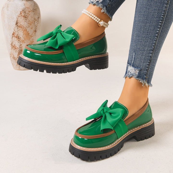 Damen nan Lack-Loafer mit großer Zierschleife und profilierter Gummisohle Drune