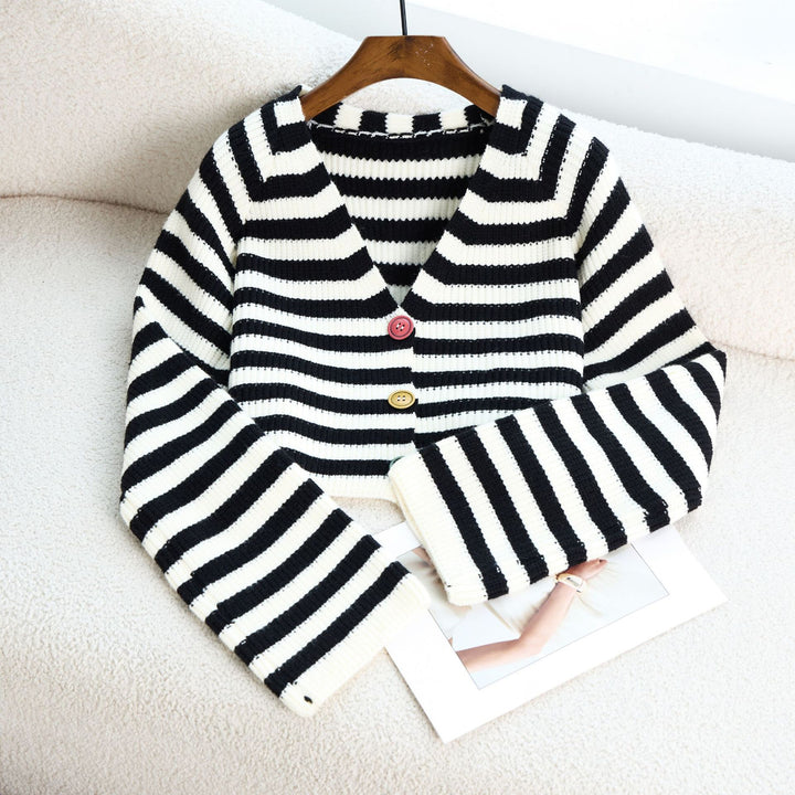 Damen modischer Strickcardigan mit bunten Knöpfen und lässigem Schnitt Drune