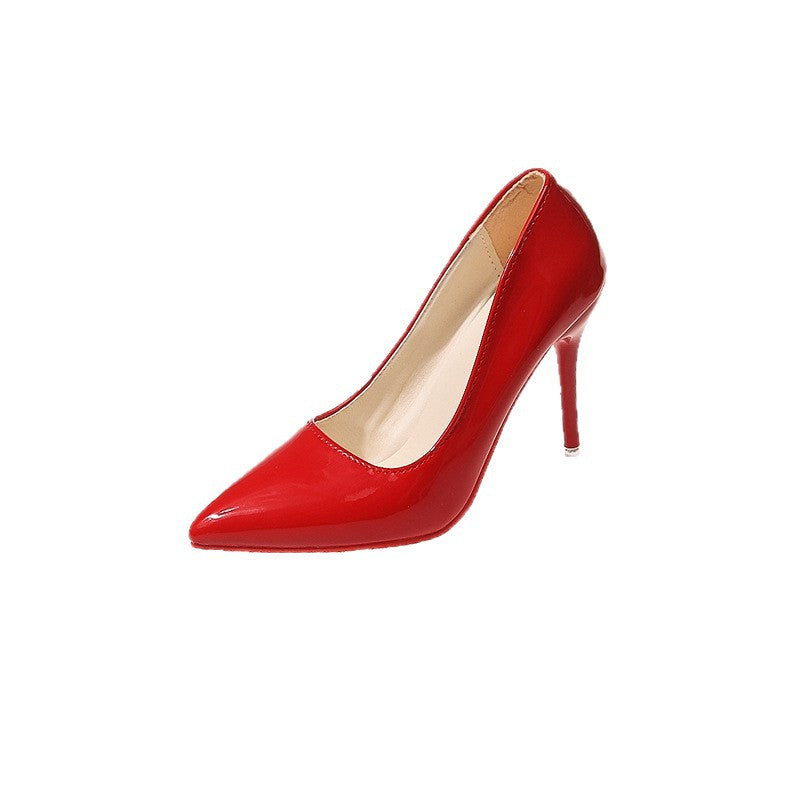 Damen Spitz zulaufende Lack-Pumps mit skulpturellem Stiletto-Absatz und Kontrastlaufsohle Drune