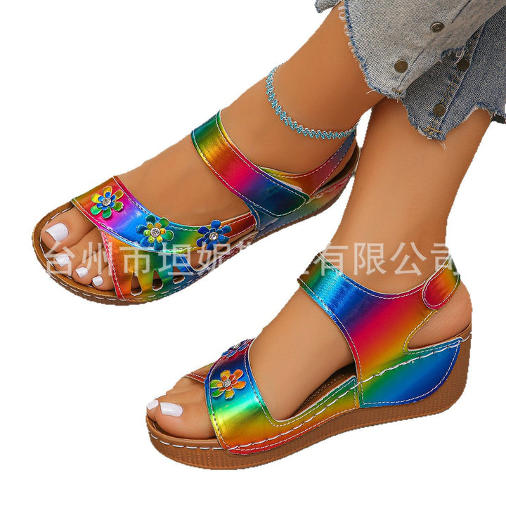 Damen Wedge-Sandalen mit floralem Akzent und komfortabler Fußbettung Drune