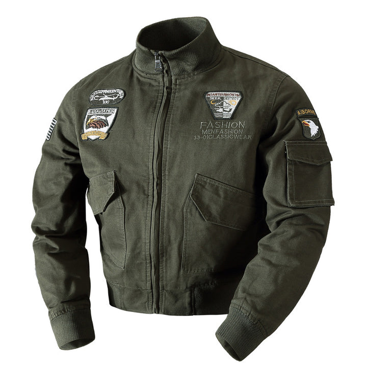 Herren nan retro-inspirierte Pilotjacke aus robustem Canvas mit gestickten Emblempatches, Multifunktionsärmeltasche und hohem Stehkragen Drune