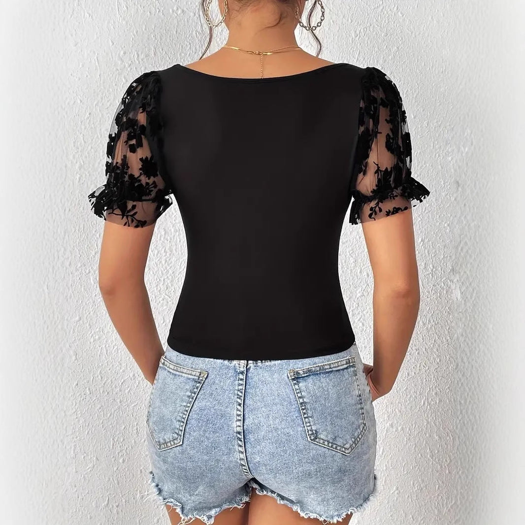 Damen Body mit transparentem Tüllärmel und floralen Akzenten Drune