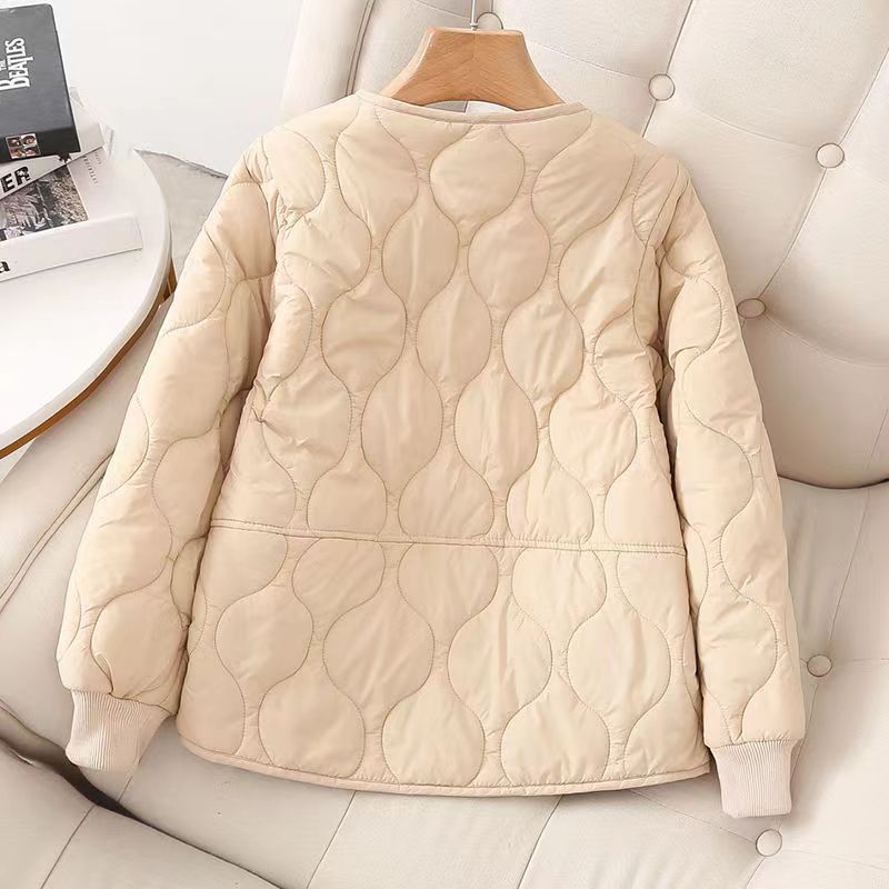 Damen nan ultraleichte wattierte Kurzjacke mit organischer Wellensteppung und elastischen Rippbündchen Drune